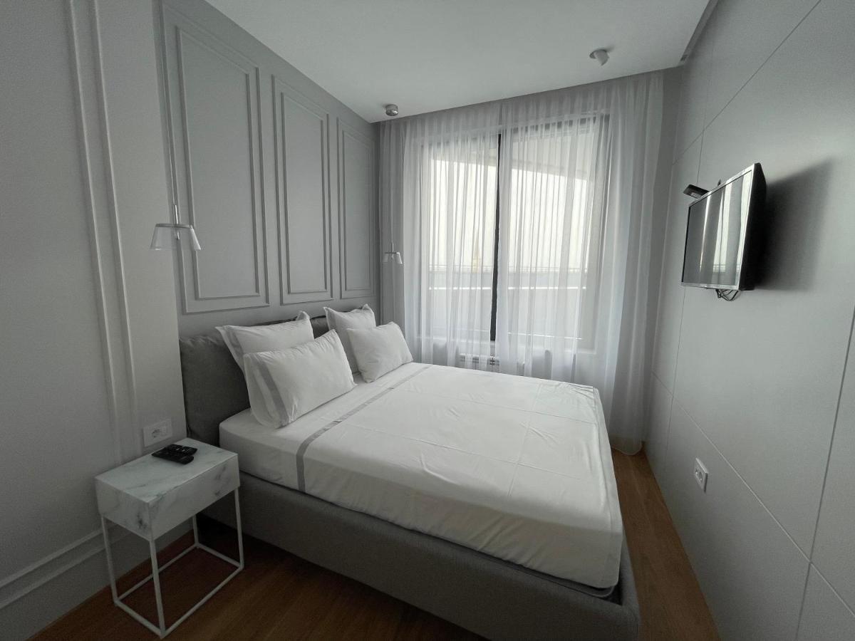 Pupin Palace Apartments Novi Sad Bagian luar foto