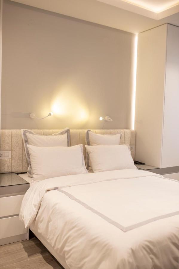 Pupin Palace Apartments Novi Sad Bagian luar foto