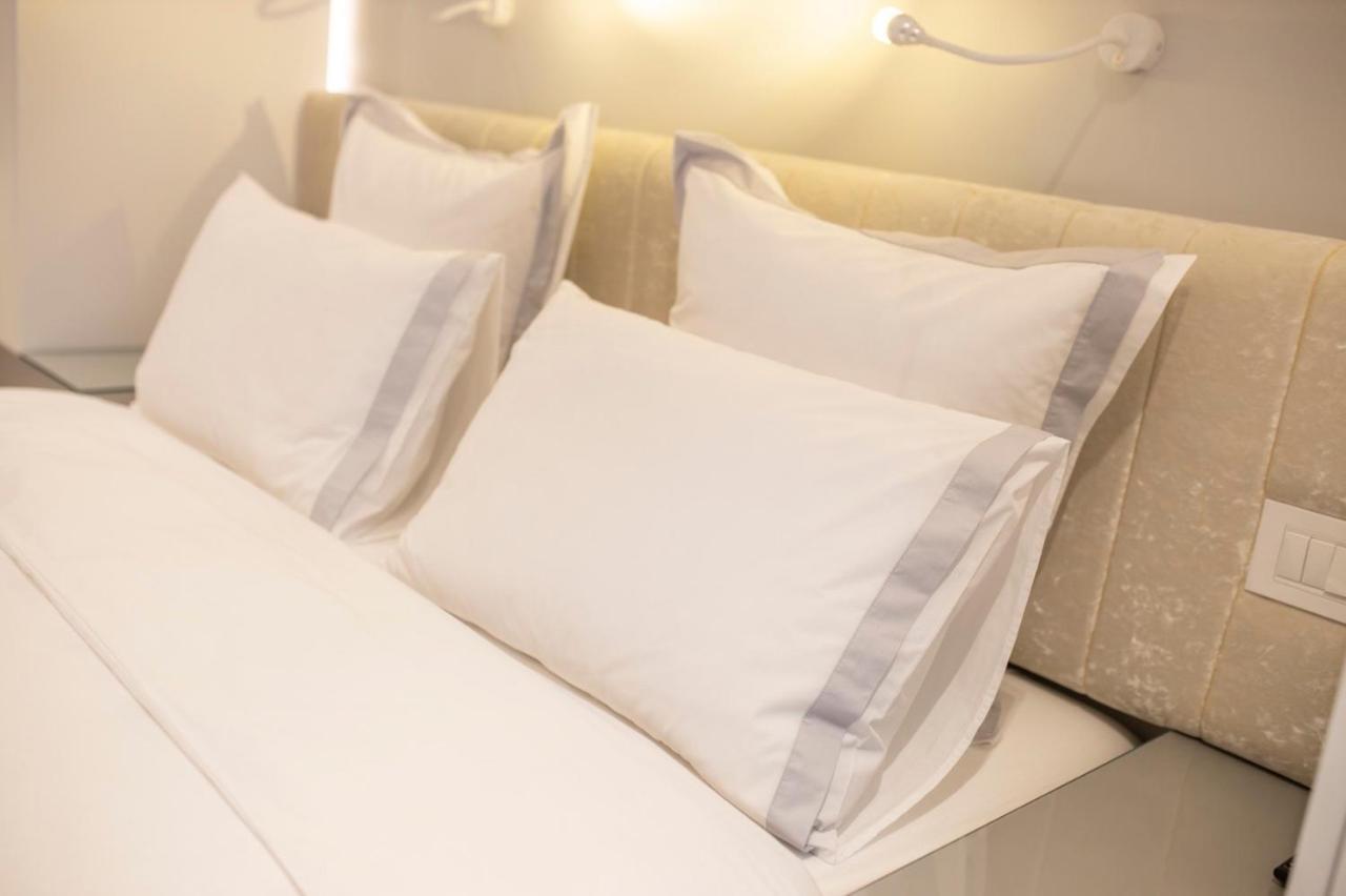 Pupin Palace Apartments Novi Sad Bagian luar foto