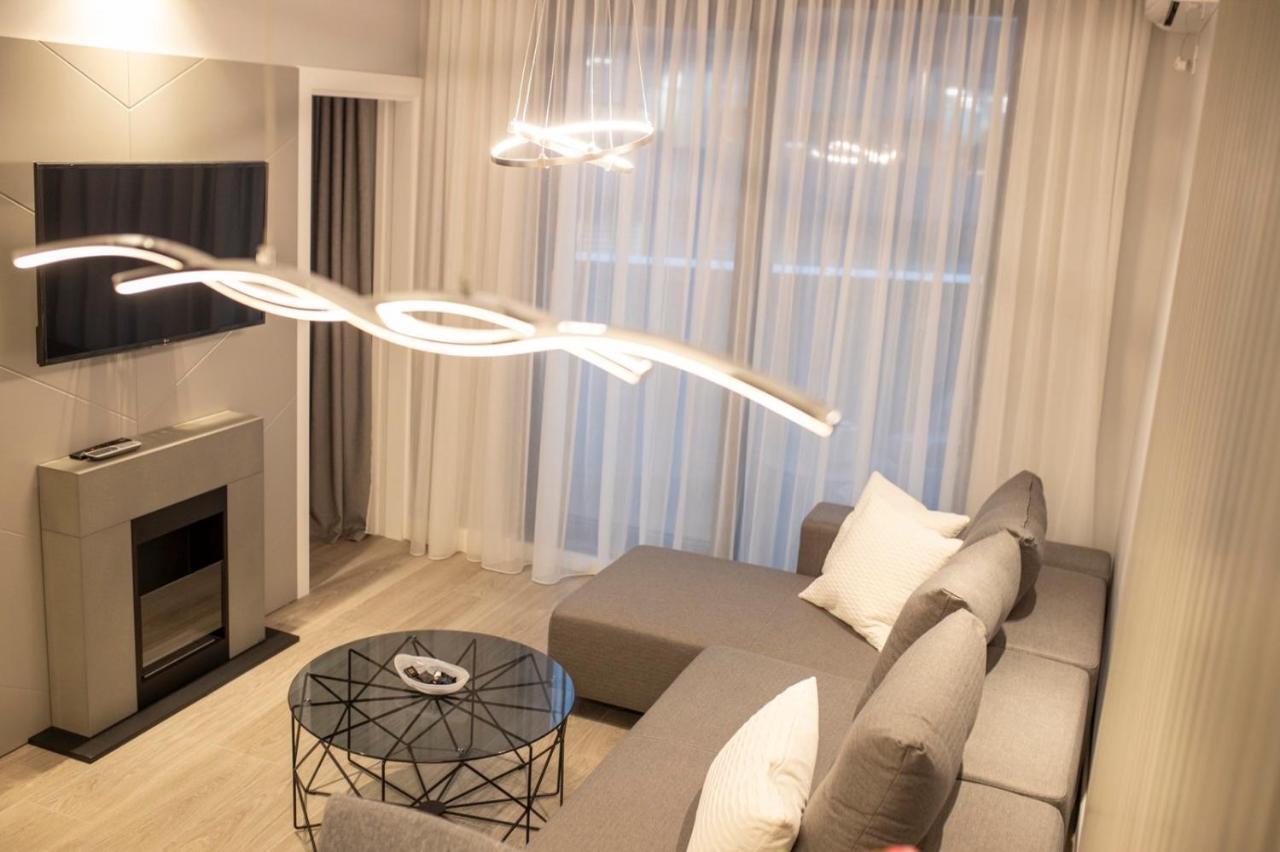 Pupin Palace Apartments Novi Sad Bagian luar foto